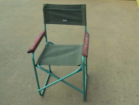Metal Folding Canvas chair.Weight 6.6kgs.VolumeL 1.85ft.W 1.7ft.H 3ft
